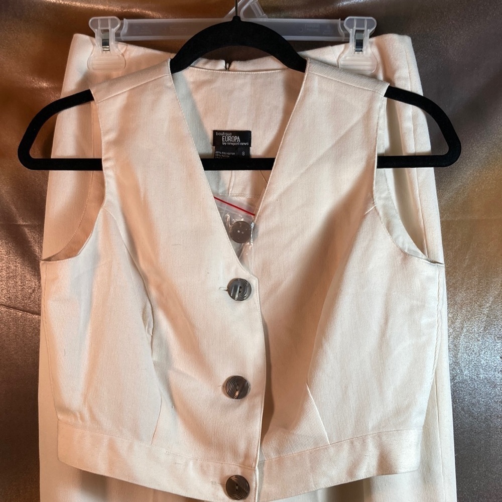 90’s NWT vest top and wide leg‎ pants set. Size 8. High waisted. Cream set. W.